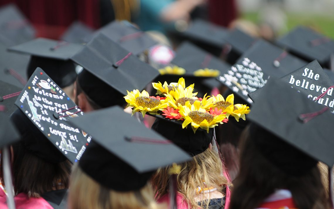 UMF students' graduation caps